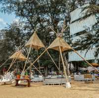 รีวิว Cave Beach Club – ร้านชิลริมทะเล