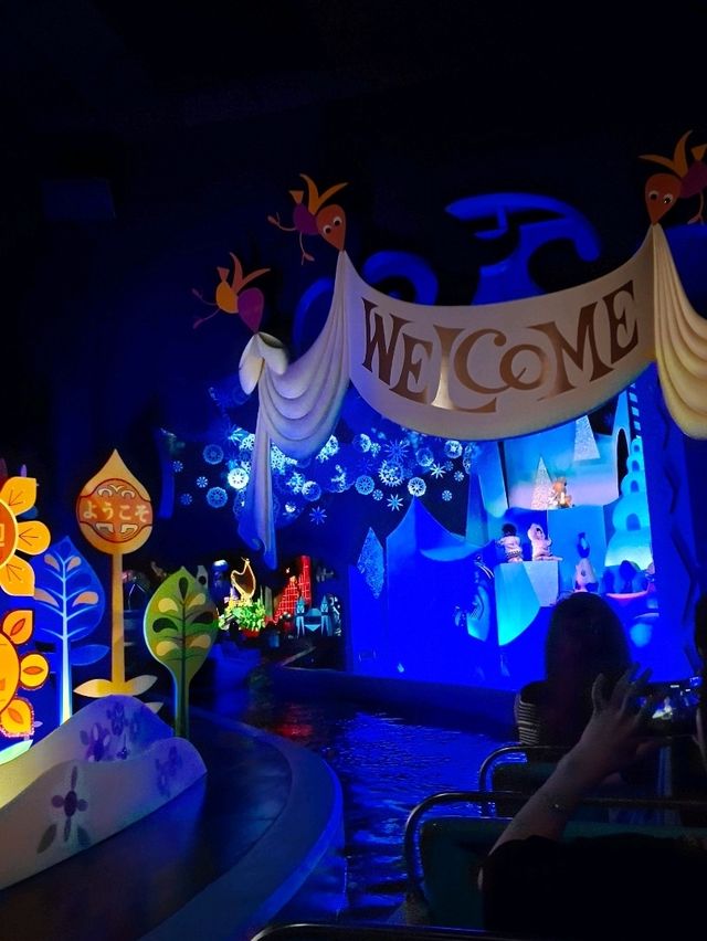 "It’s a Small World" สุดแฟนซีที่ HK Disneyland🇭🇰 "It’s a Small World" สุดแฟนซีที่ HK Disneyland🇭🇰