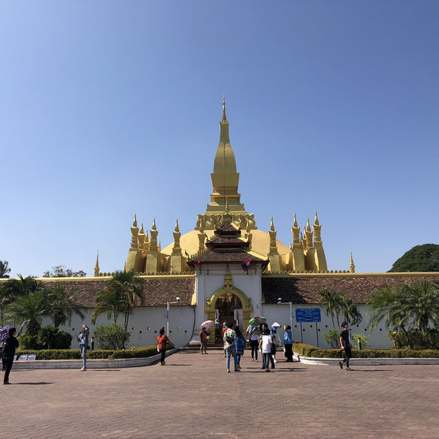 ✨ พระธาตุหลวง เวียงจันทน์ แลนด์มาร์กคู่เมืองลาว 🇱🇦