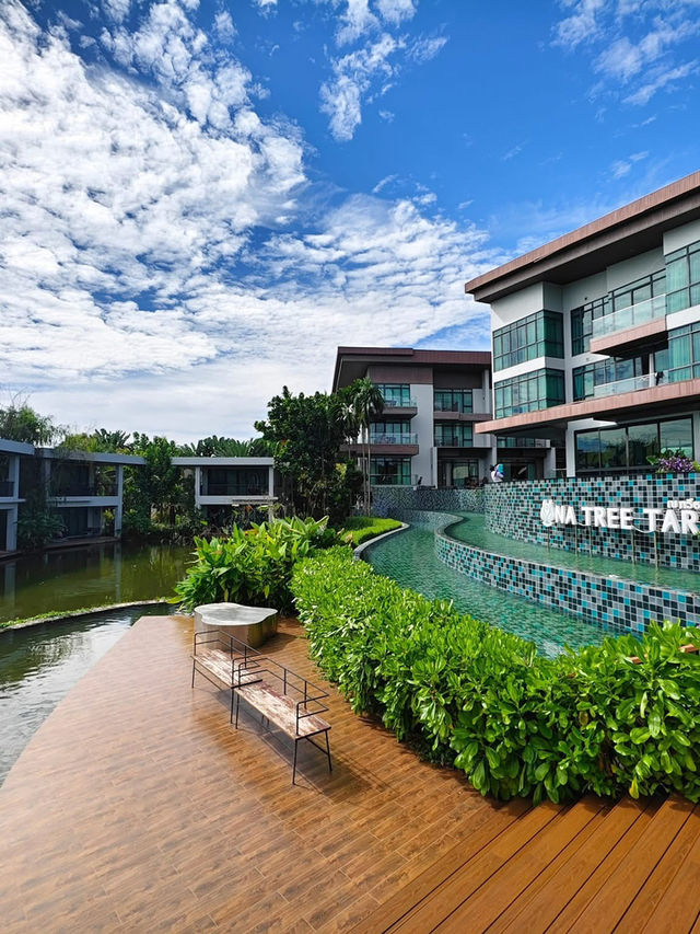 🌊🌴 水辺に癒される「Na Tree Tara Amphawa」で、自然と調和する特別なひとときを✨