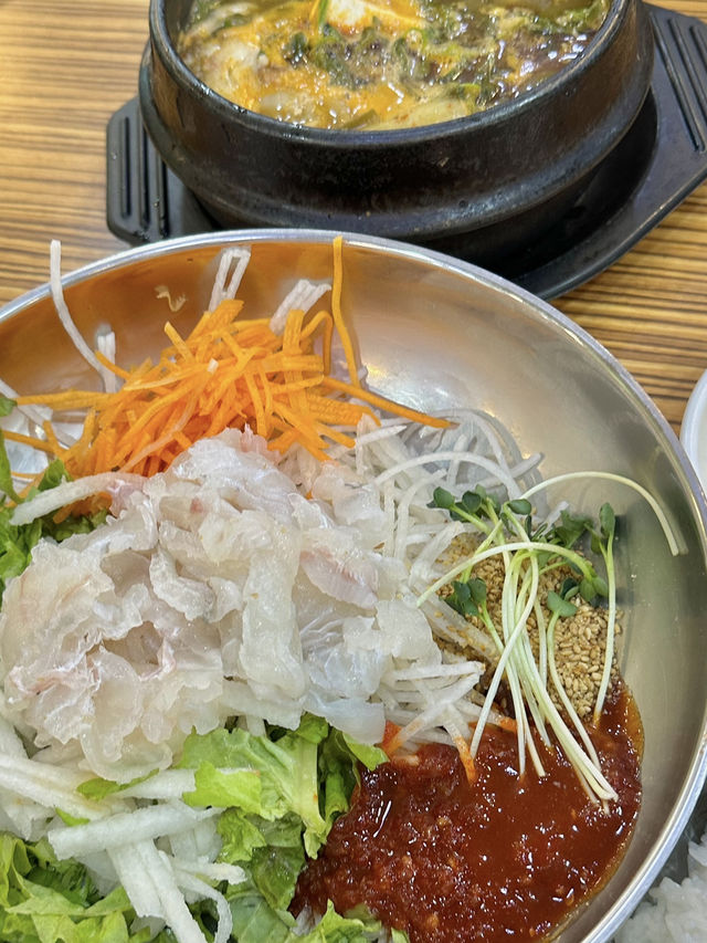 🌅 거제도에서 맞이한 황금빛 일출과 싱싱한 물회