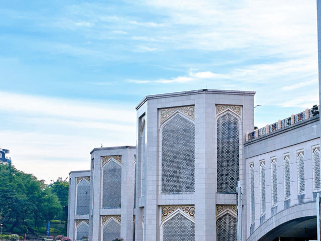 Putra Bridge: The Timeless Gateway of Putrajaya