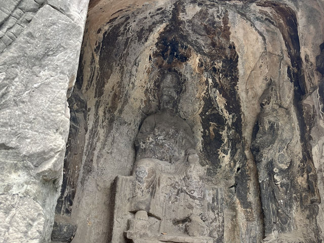 🪨 Longmen Grottoes — Easy Day Trip for International Travelers