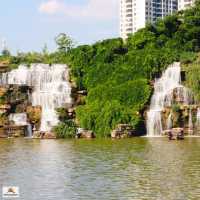 Kunming Waterfall Park