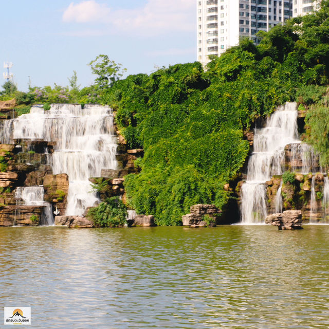 Kunming Waterfall Park