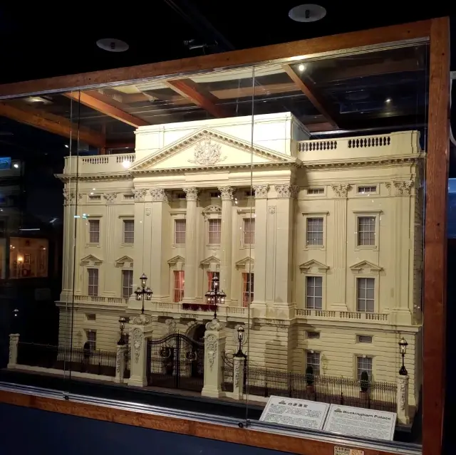 小小的世界、大大的驚喜——「袖珍博物館」！