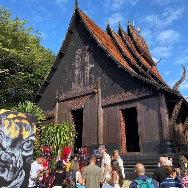 泰國🇹🇭清萊 死亡主題的藝術博物館 ｜黑廟 黑屋藝術博物館