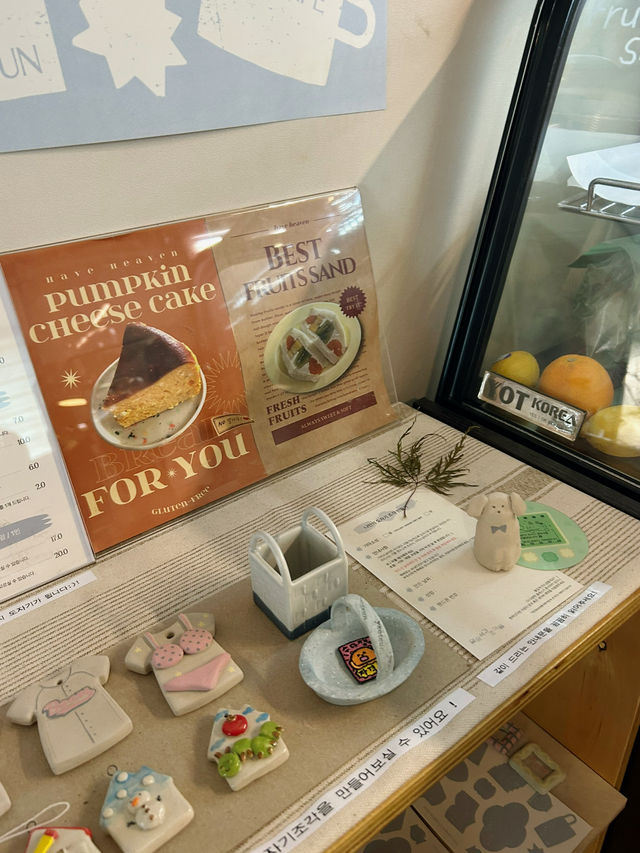 사당동 골목 앞, 전시공간 같은 아늑한 카페🦢🤍