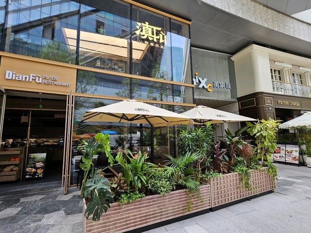 你有品味嗎? 高級名牌店,都在深圳后海萬象城。 你有品味嗎? 高級名牌店,都在深圳后海萬象城。
