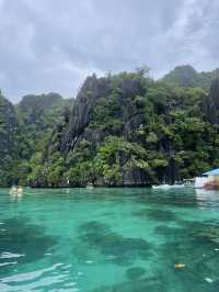 367 steps, a little rain, and a whole lot of turquoise magic. 🏞️🌧️✨