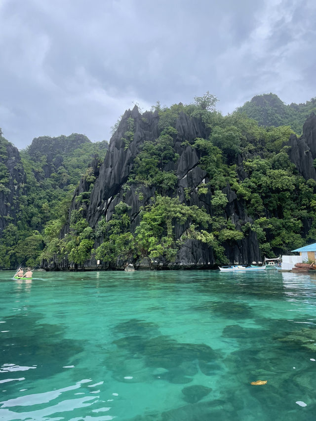 367 steps, a little rain, and a whole lot of turquoise magic. 🏞️🌧️✨