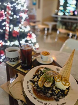 💜🍞The view from the ocean view cafe in Gwangalli is Casa Busano