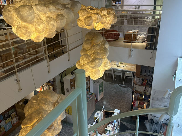 室內文青書店打卡指南📚 一間書屋 室內文青書店打卡指南📚 一間書屋