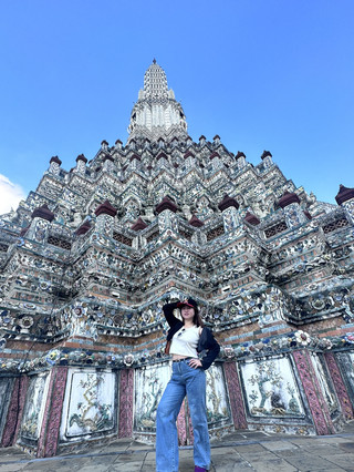 Wat Arun Ratchawararam: A World-Class Landmark Along the Chao Phraya River.