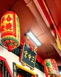 Hidden Heritage Gem: My Magic Hour at San Zhong Gong (Three Palaces Hall) ✨🧡