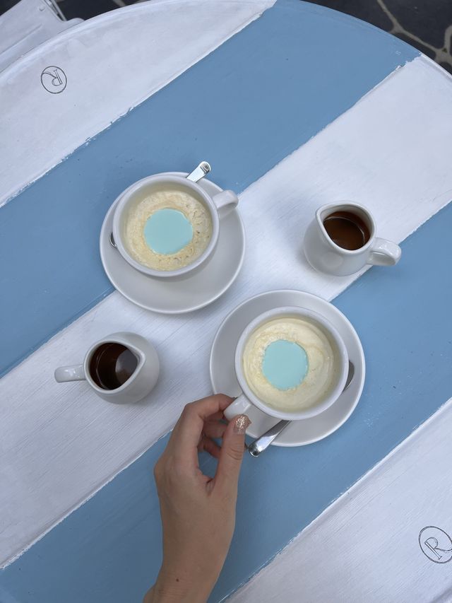韓国【龍山区】水色×白がとってもかわいいおしゃれカフェ🩵🤍