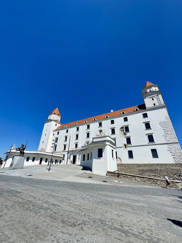 THE CASTLE THAT WATCHES OVER BRATISLAVA — AND THE VIEW IS INSANE!