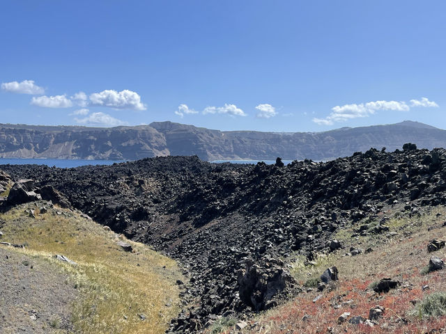 Volcano island near to Thira 🇬🇷