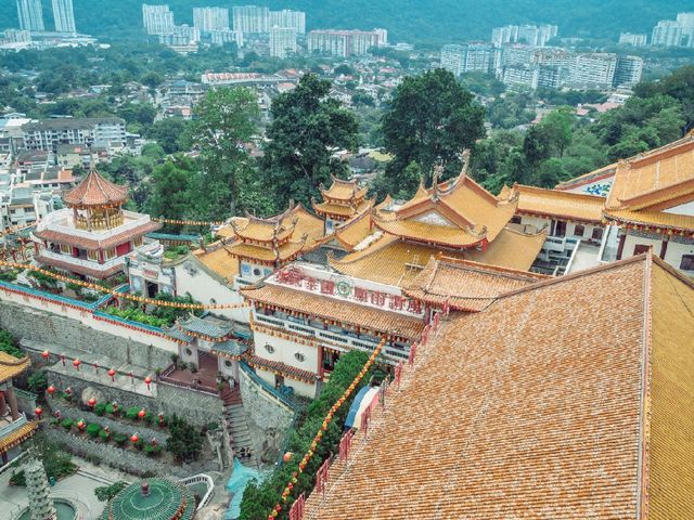 Kek Lok Si Temple: Penang’s Iconic Hilltop Sanctuary