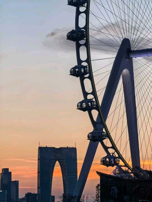 ✨ This is not London. This is Suzhou’s Golden Hour Magic ✨