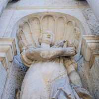 Riga Opera House – Where Music Meets Elegance 🎶✨