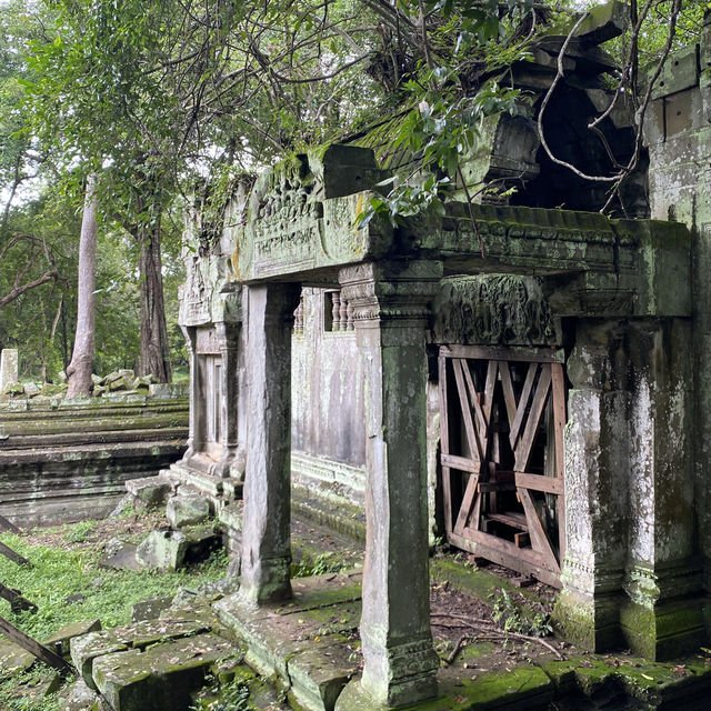 Самостоятельно в поисках сокровищ Ангкора.