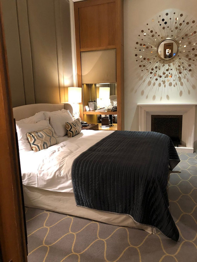 🏛️ Corinthia Elegance: Timeless Luxury by the Thames