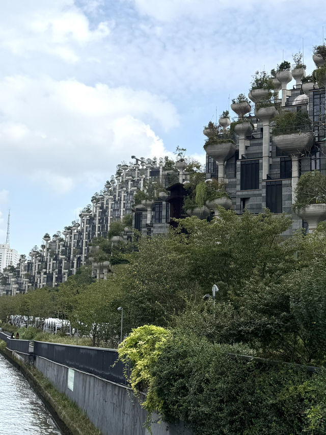 Торговый комплекс "1000 деревьев" или "1000 Trees"в Шанхае