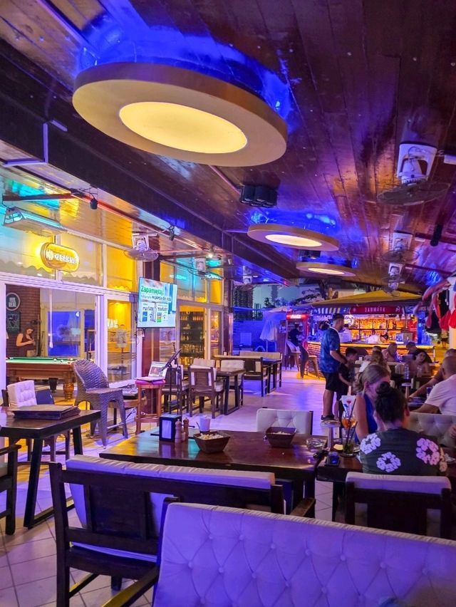 🍸 The Gossip Bar & Restaurant — A Restaurant, Cocktail Bar & Sports Pub in the Heart of Alanya