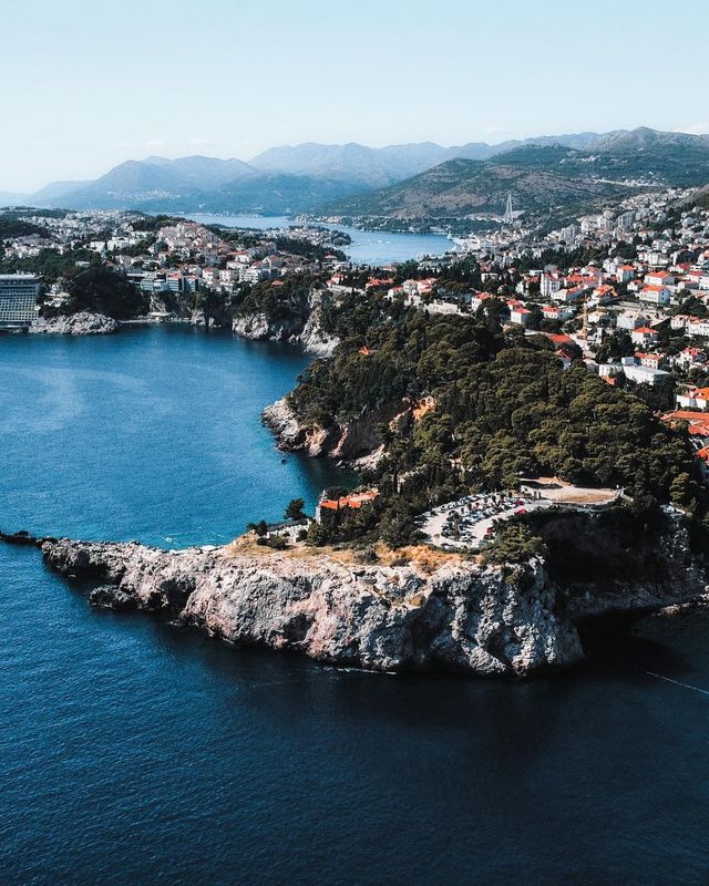 A Glimpse into Medieval Splendor: Exploring Dubrovnik, Croatia! 📸🇭🇷