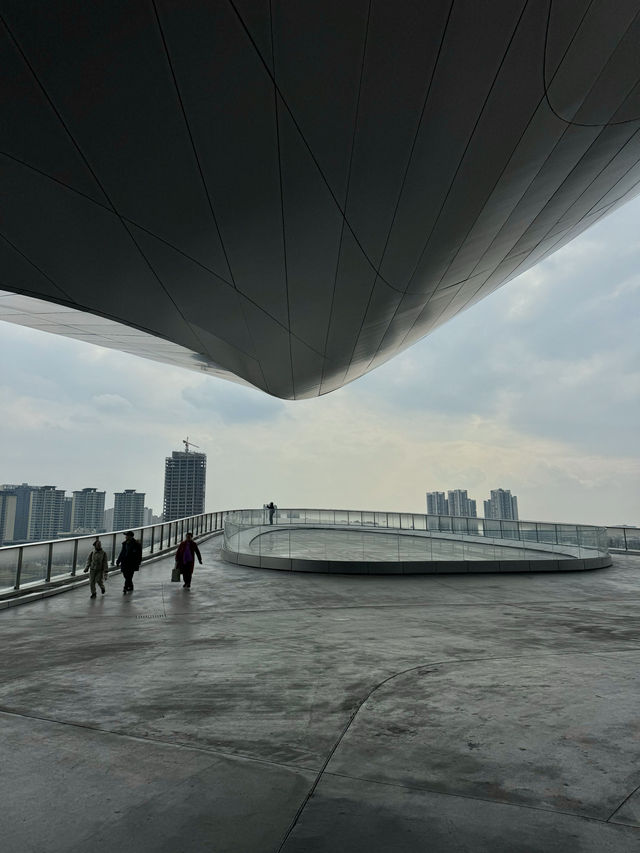 成都科幻館沒有科幻，但有最科幻的建築設計！