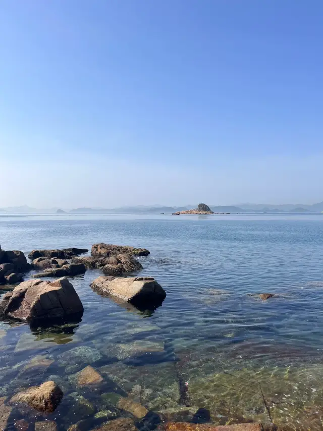 The coastal promenade leading to Dameisha in Shenzhen is absolutely stunning