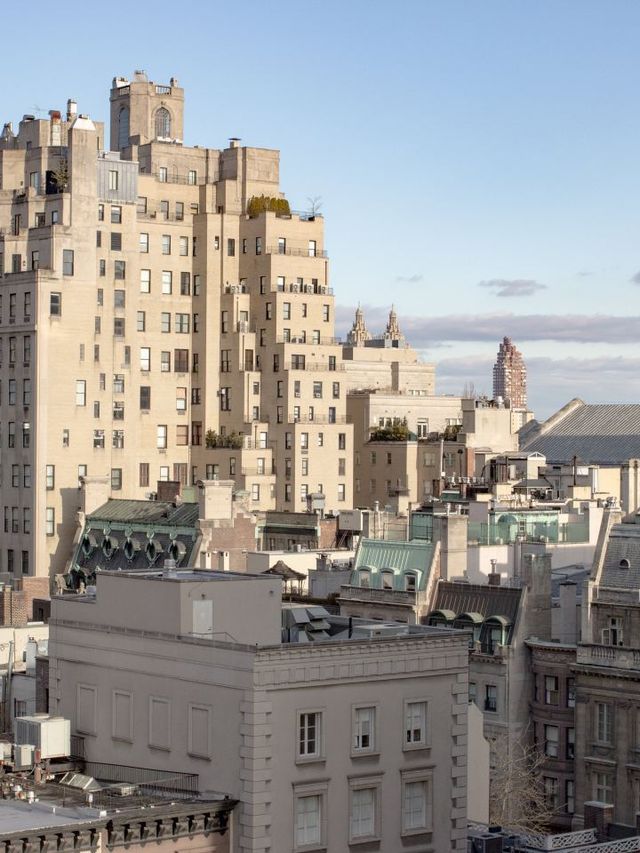 🌟✨ Luxe Sleeps in the Heart of NYC 🏙️🛎️
