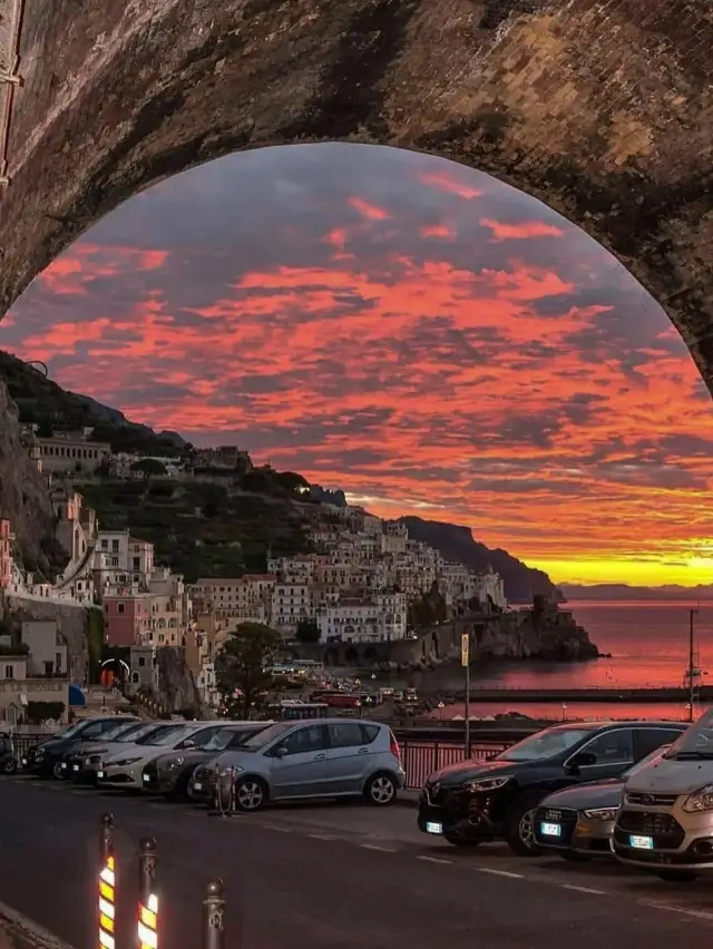 Discovering Amalfi: The Pearl of the Mediterranean 🏡🏖️