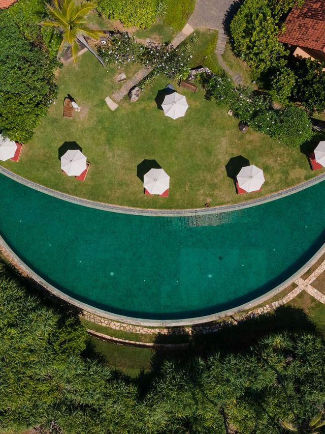🌴 Cliffside Luxury: Discover Weligama's Finest Stay 🌊