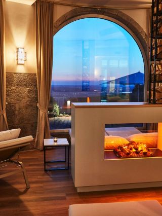 🏰✨ Enchanting Stay at Petersberg's Grand Castle Hotel 🇩🇪