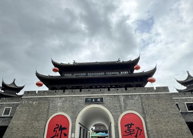 彌勒市走走停停｜好玩的古建