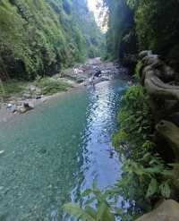 貴州｜玻璃水天花板｜避暑旅遊聖地
