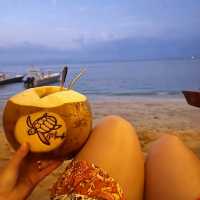 Live music and Beach vibes