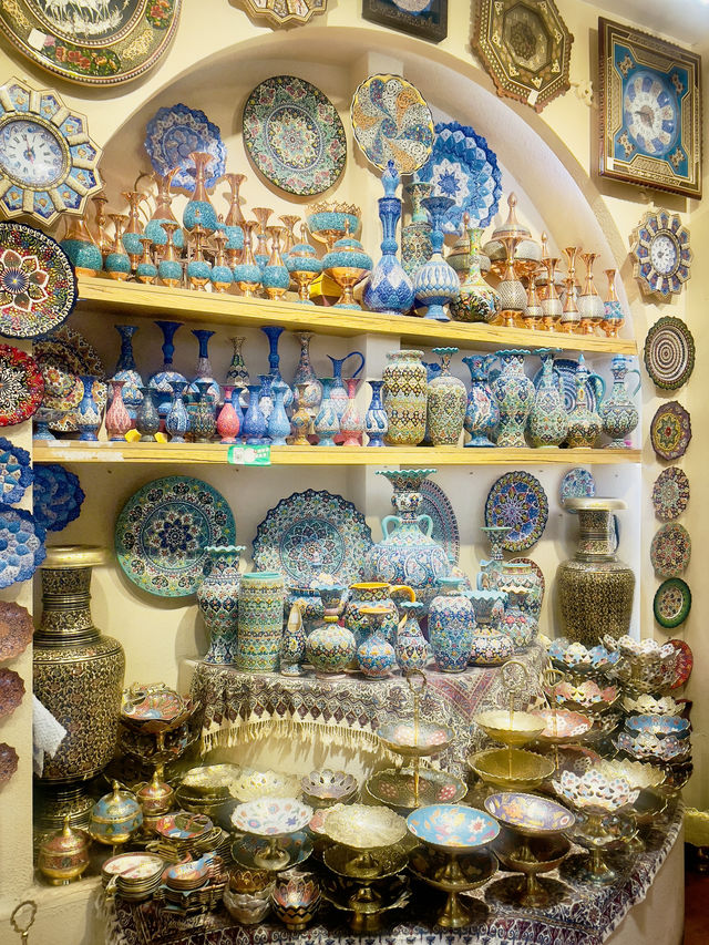 Central Asia? No, it’s the International Grand Bazaar in Urumqi! 🇨🇳