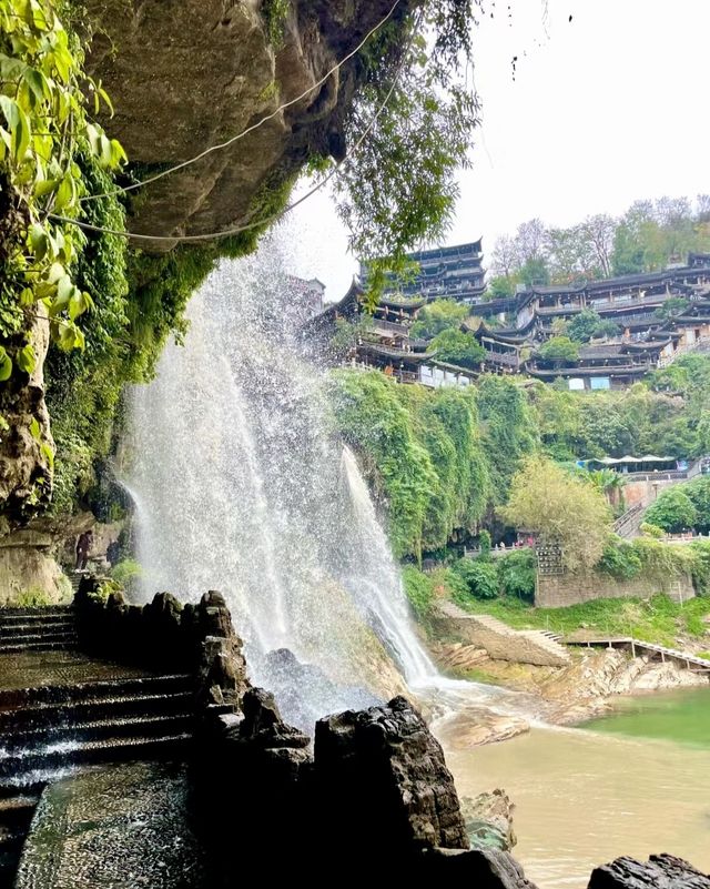 《芙蓉鎮》影視拍攝地。