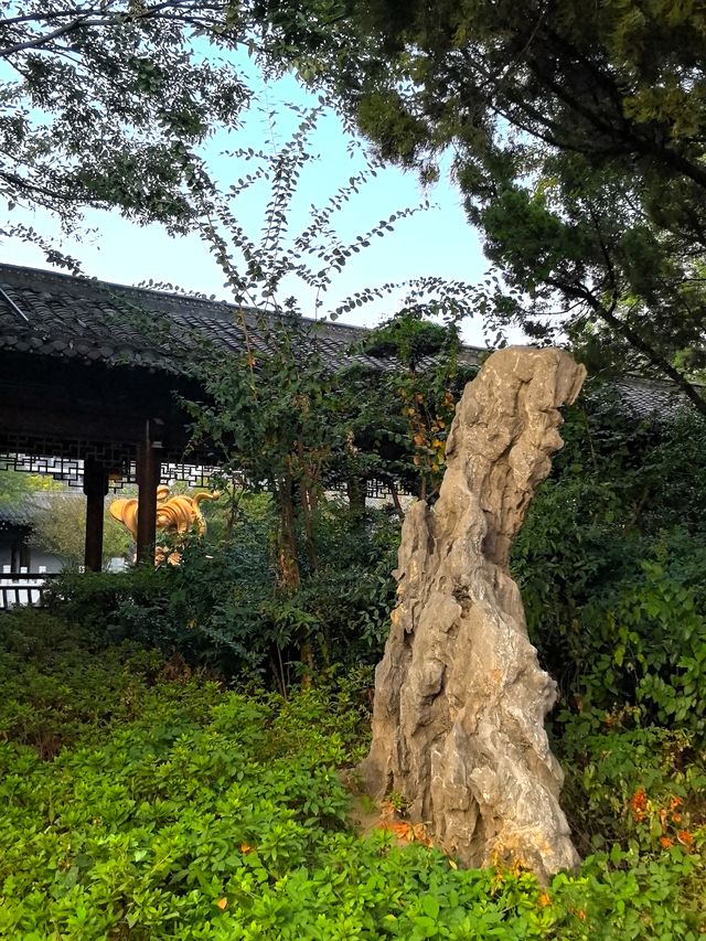 繩金塔。