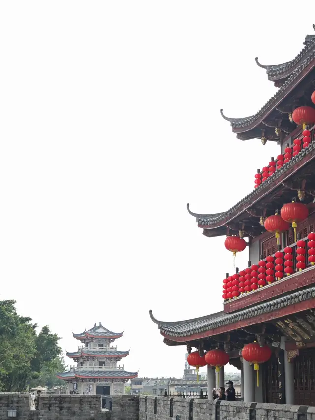 ขึ้นไปชมหอกวางจี้