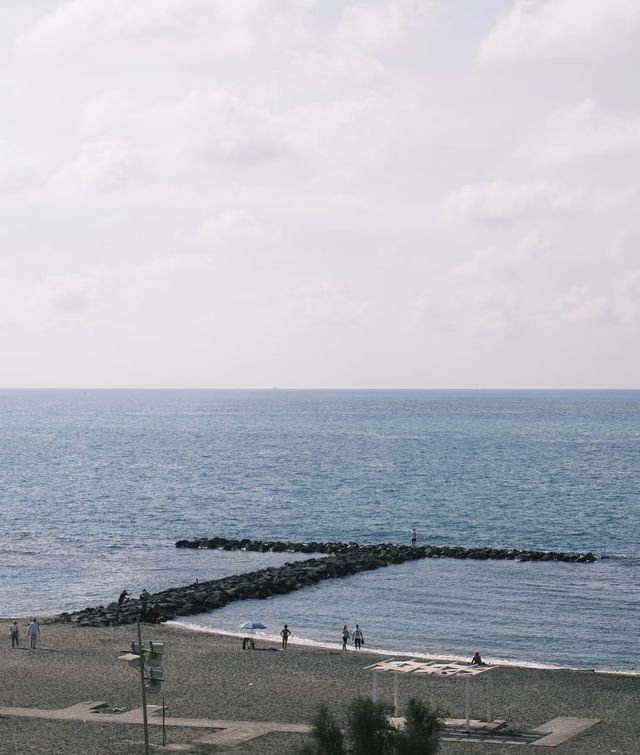 菲烏米奇諾 La Nave Beach：意大利海濱的璀璨明珠