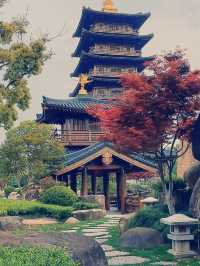 在京都嗎？不，這是寶山寺