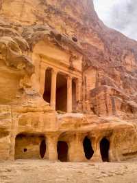 Little Petra: A Hidden Gem Next to Petra 🏜️✨