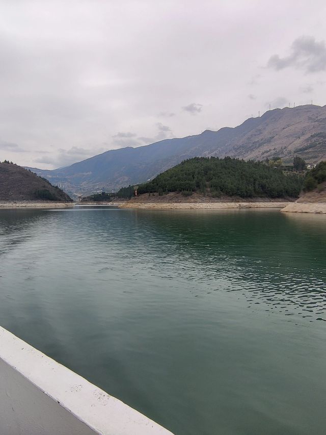 重慶—宜昌4日深度遊，暢玩熱門景點，絕不踩雷