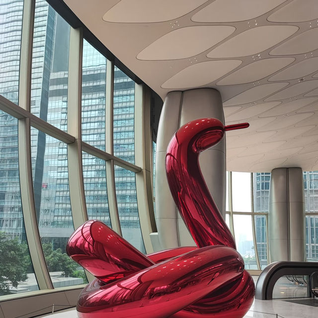 📸香港中環必衝！The Henderson 建築美學天花板大揭秘✨