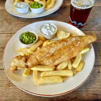 🍺 London’s Only Pub Inside a Station: Tap On The Line!