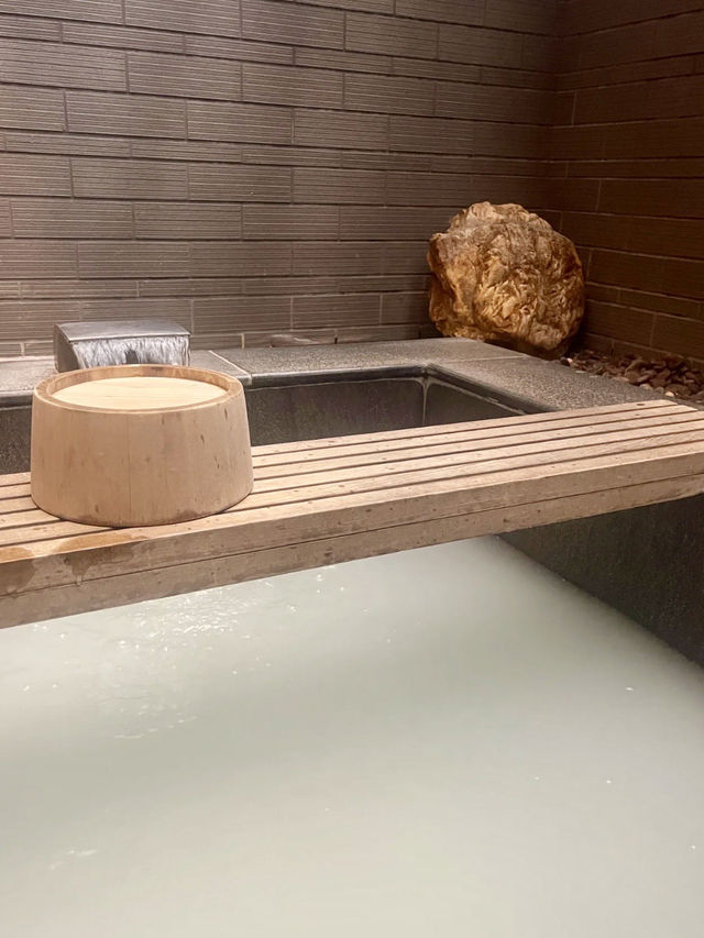 山霧中的靜謐之境｜北投麗禧溫泉酒店